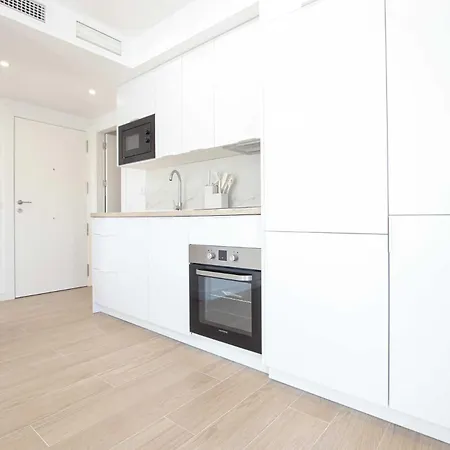 Luxury 1 Min To The Downtown *